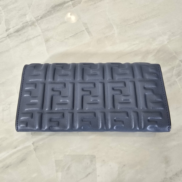 FENDI BLUE NAPPA LEATHER FF LOGO CHAIN WALLET BAGUETTE CROSSBODY BAG - Picture 7 of 15